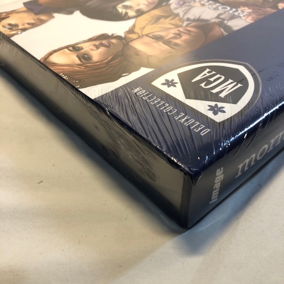 Morning Glories Volume 2 Deluxe Collection New Sealed Hardcover Image Comics - Picture 8 of 8